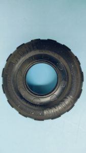 コング？(わんちゃん用おもちゃ） 2025年11月26日お昼ごろ駐車場に落ちていました。